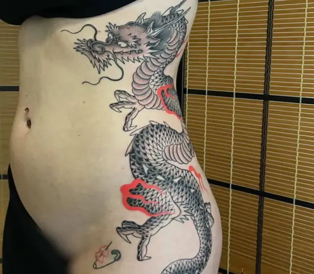 Tatouage réalisé au salon 30